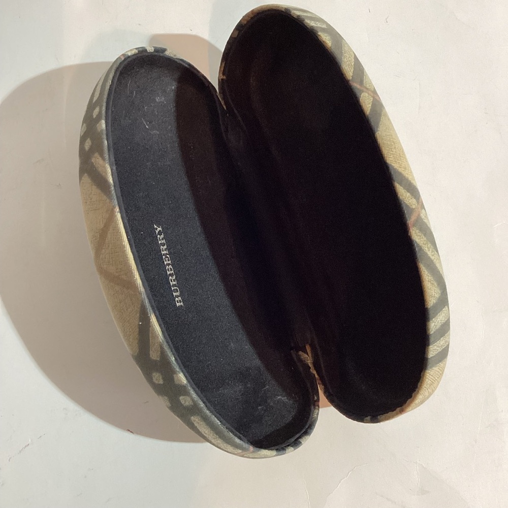 Burberry Original Clamshell Sunglass Case,iconic signature plaid, made in Italy - Picture 7 of 12